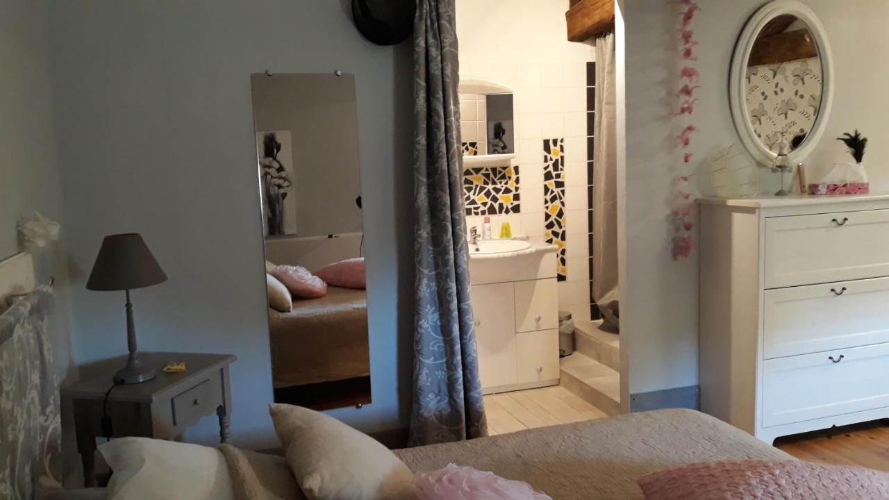 Chambres D'Hotes Du Bernes Nomdieu Exteriör bild