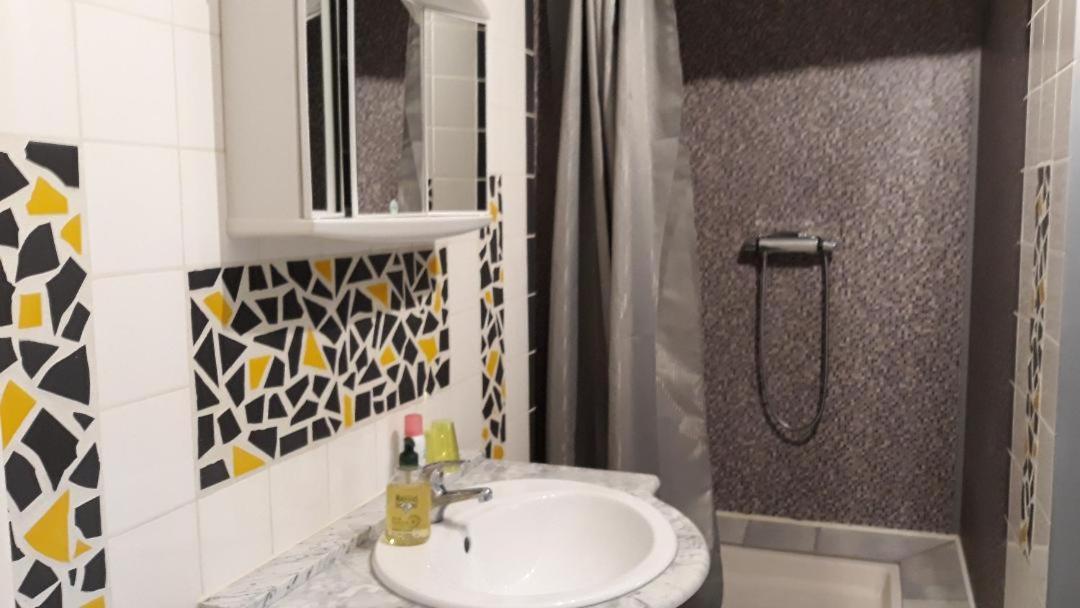Chambres D'Hotes Du Bernes Nomdieu Exteriör bild